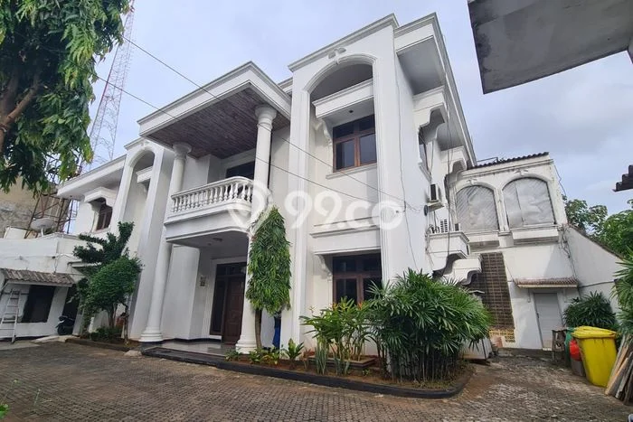Komersial Dijual di Prime Area Jakarta Barat Luas 679m2 Komersial Dijual di Prime Area Jakarta Barat Luas 679m2