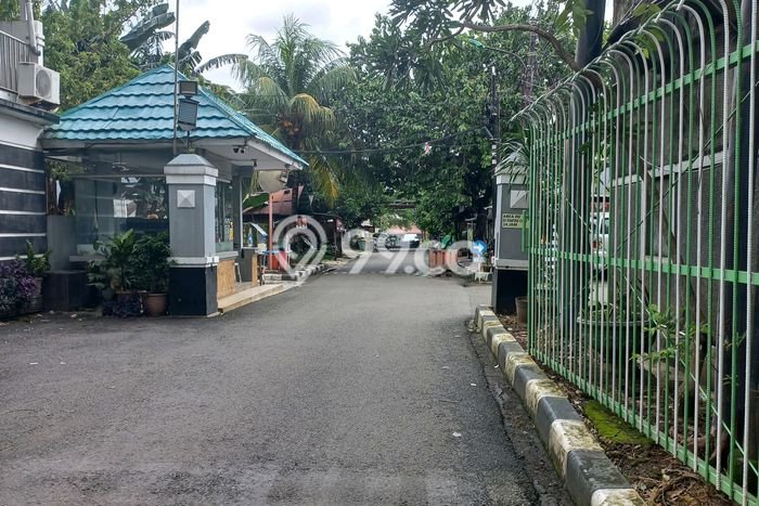 Lahan Strategis di Duren Sawit Dijual dengan Luas 8002m2 Lahan Strategis di Duren Sawit Dijual dengan Luas 8002m2