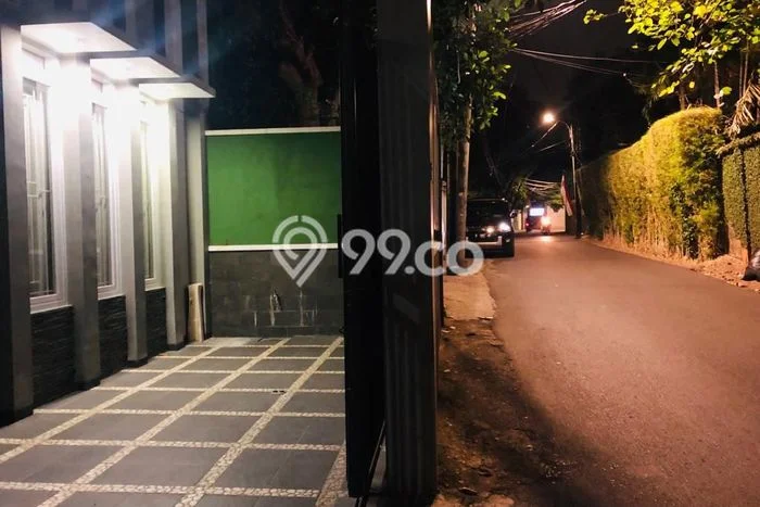 Rumah sewa siap pakai 3 Kamar Tidur di Kemang, Jakarta Selatan Rumah sewa siap pakai 3 Kamar Tidur di Kemang, Jakarta Selatan