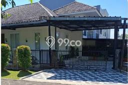 For Sale! Luxury House LT 248m2 Desain Modern di Sentul City For Sale! Luxury House LT 248m2 Desain Modern di Sentul City