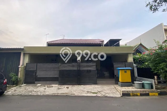 Rumah Kost untuk Dijual di Jababeka Punya 11 Kamar Rumah Kost untuk Dijual di Jababeka Punya 11 Kamar