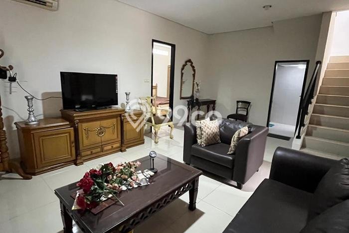 Rumah kawasan , Dekat Pusat Kota, LT 240m2m² Rumah kawasan , Dekat Pusat Kota, LT 240m2m²