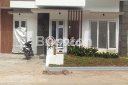 Rumah Minimalis 4 KT di Jombang Tangerang Rumah Minimalis 4 KT di Jombang Tangerang