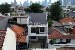 GOOD DEAL! Rumah Strategis di Tebet, Luas 106m² Bangunan 135m² GOOD DEAL! Rumah Strategis di Tebet, Luas 106m² Bangunan 135m²