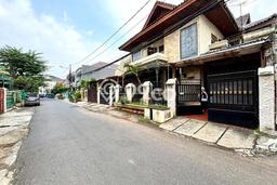 Rumah Mewah Siap Huni LT 265m2 di Tebet, Jakarta Selatan Rumah Mewah Siap Huni LT 265m2 di Tebet, Jakarta Selatan