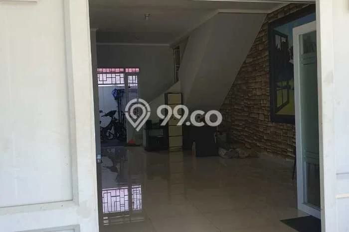 Lokasi Strategis! Dijual Ruko Bisnis di Cisarua, Bandung Barat Kondisi Baik Lokasi Strategis! Dijual Ruko Bisnis di Cisarua, Bandung Barat Kondisi Baik