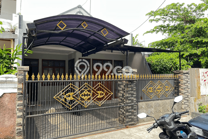 Rumah Mewah LB 170m2 Siap Huni Desain Elegan di Sarijadi, Bandung Rumah Mewah LB 170m2 Siap Huni Desain Elegan di Sarijadi, Bandung