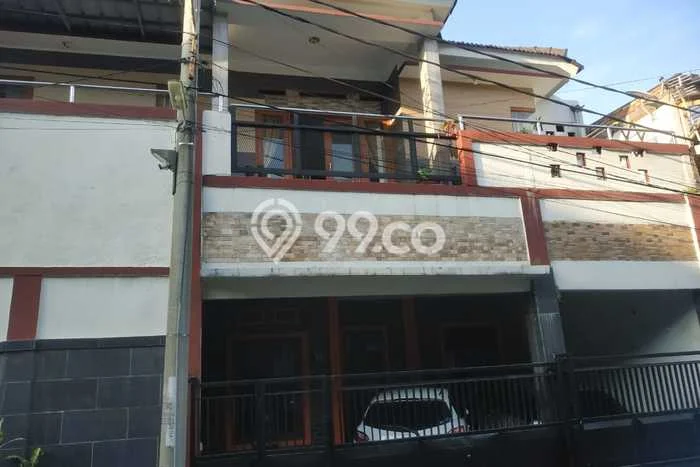 Dijual Rumah 4 Kamar Lokasi Strategis Nyaman dan Strategis di Mandalajati Dijual Rumah 4 Kamar Lokasi Strategis Nyaman dan Strategis di Mandalajati