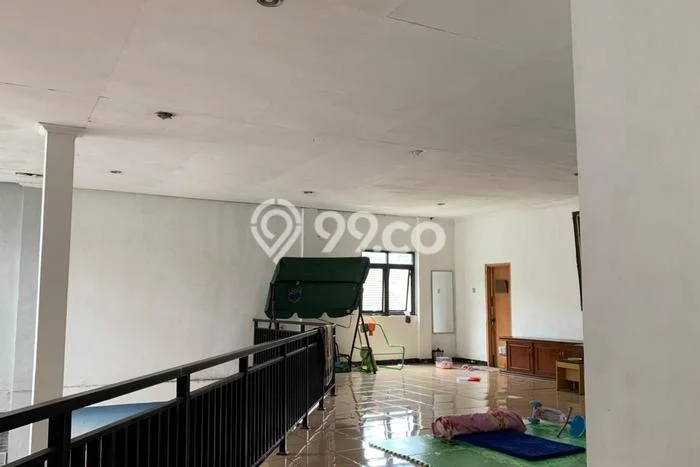Rumah Modern 5 Kamar LT 252m2 di Setiabudi Rumah Modern 5 Kamar LT 252m2 di Setiabudi
