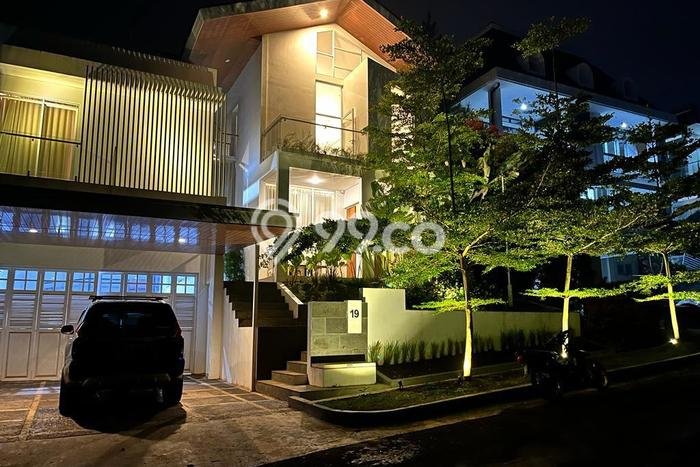 Hunian Eksklusif Dijual LT 444m2 di Coblong, Bandung Hunian Eksklusif Dijual LT 444m2 di Coblong, Bandung