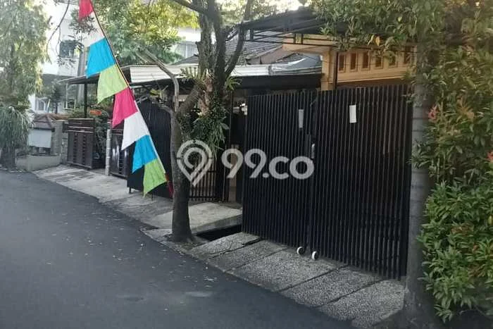 Dijual Rumah 3 Kamar Lokasi Ideal Bagus dan Strategis di Arcamanik Dijual Rumah 3 Kamar Lokasi Ideal Bagus dan Strategis di Arcamanik