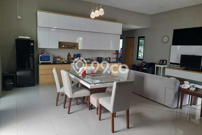 Rumah Luxury Modern Siap Huni di Setiabudi Bandung Rumah Luxury Modern Siap Huni di Setiabudi Bandung