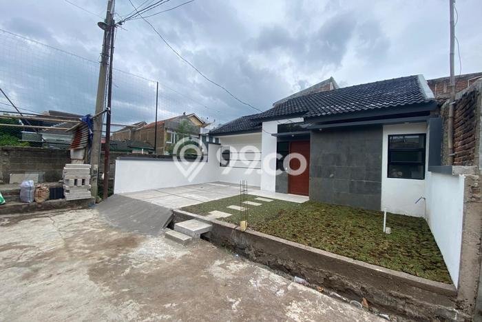 Jual Rumah Murah Meriah Cibiru Punya 2 Kamar & LT 102m2 Jual Rumah Murah Meriah Cibiru Punya 2 Kamar & LT 102m2