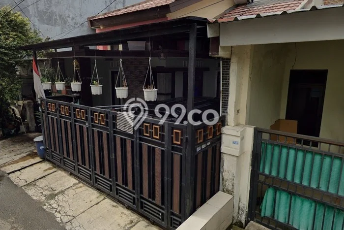 Dijual Rumah Eksklusif 2 KT di Joglo, Jakarta Barat Dijual Rumah Eksklusif 2 KT di Joglo, Jakarta Barat
