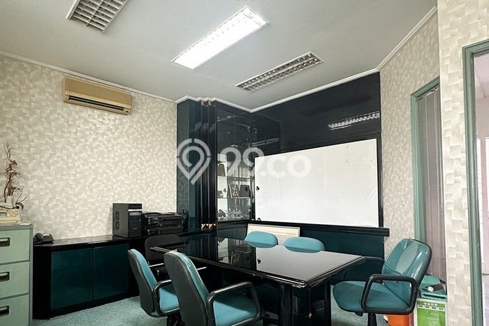 AREA PREMIUM! Ruko Kawasan Pejaten, Luas 425m², Lokasi Strategis AREA PREMIUM! Ruko Kawasan Pejaten, Luas 425m², Lokasi Strategis