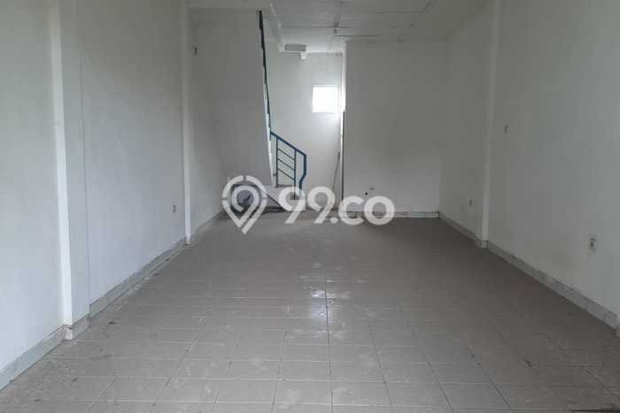 Ruko disewakan lokasi strategis Serpong Tangerang Selatan 180m2 Ruko disewakan lokasi strategis Serpong Tangerang Selatan 180m2