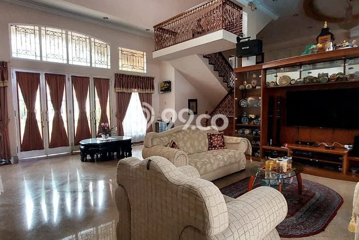 Rumah Eksklusif Siap Huni LT 1200m2 di Medan Sunggal, Medan Rumah Eksklusif Siap Huni LT 1200m2 di Medan Sunggal, Medan
