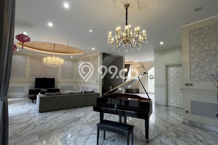 For Sale Rumah Mewah Exclusive di Medan Polonia, Medan For Sale Rumah Mewah Exclusive di Medan Polonia, Medan