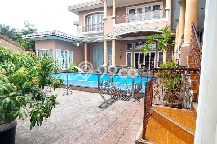 Rumah Eksklusif Siap Huni LT 1200m2 di Medan Sunggal, Medan Rumah Eksklusif Siap Huni LT 1200m2 di Medan Sunggal, Medan