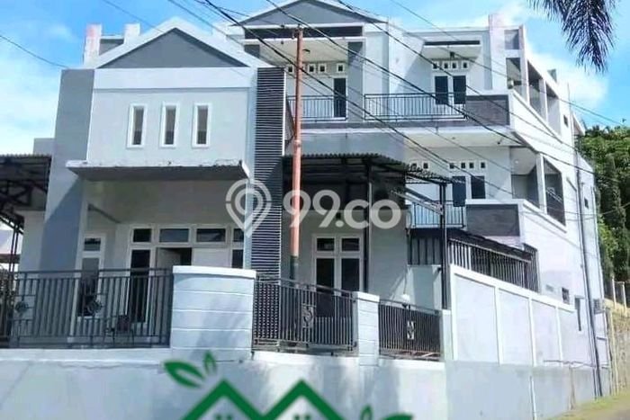 HOT PROPERTY! Rumah Strategis di Tikala, Luas 255m2m² Bangunan 430m2m² HOT PROPERTY! Rumah Strategis di Tikala, Luas 255m2m² Bangunan 430m2m²