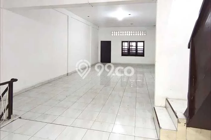 Disewakan Ruko komersial di Medan Timur luas bangunan 82m2 Disewakan Ruko komersial di Medan Timur luas bangunan 82m2