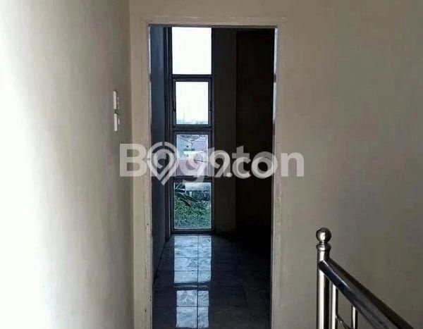Dijual Cepat Rumah Bagus Siap Huni LB 100m2 di Medan Tembung, Medan Dijual Cepat Rumah Bagus Siap Huni LB 100m2 di Medan Tembung, Medan