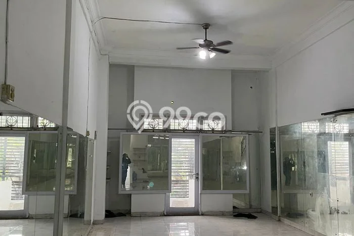 Ruko For Rent Kawasan Ciledug, Luas 101m2m², Area Premium, Ready Bisnis Ruko For Rent Kawasan Ciledug, Luas 101m2m², Area Premium, Ready Bisnis
