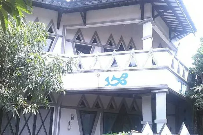 Dijual Cepat Rumah Bagus Siap Huni LB 168m2 di Cirebon Kota, Cirebon Dijual Cepat Rumah Bagus Siap Huni LB 168m2 di Cirebon Kota, Cirebon