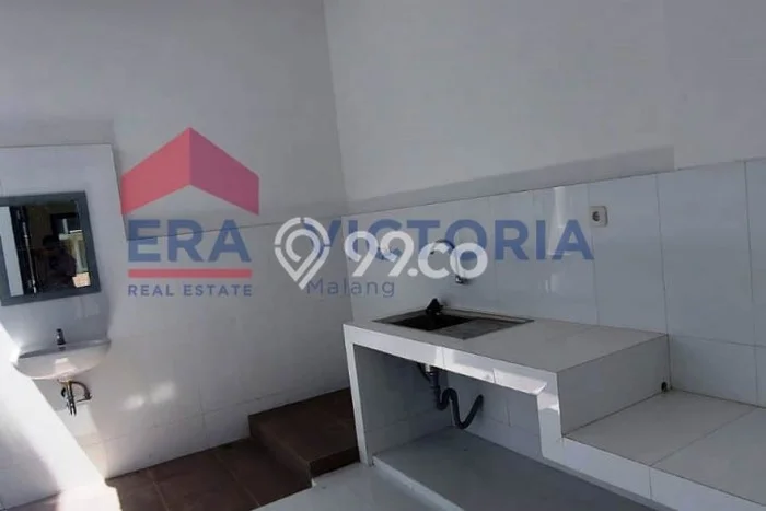 Jarang Ada! Rumah Sewa 2 Kamar Bagus Siap Huni Araya Jarang Ada! Rumah Sewa 2 Kamar Bagus Siap Huni Araya
