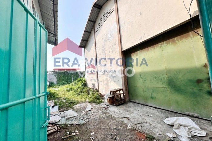 AREA PREMIUM! Gudang Disewakan di Blimbing, Luas 195m2m², Area Utama AREA PREMIUM! Gudang Disewakan di Blimbing, Luas 195m2m², Area Utama