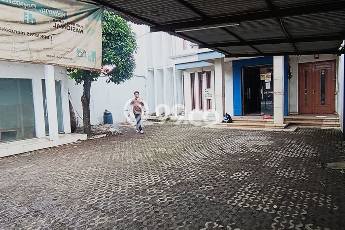 Area Ramai! Komersial Dijual di Cikupa untuk Bisnis Luas Bangunan 750m2 Area Ramai! Komersial Dijual di Cikupa untuk Bisnis Luas Bangunan 750m2