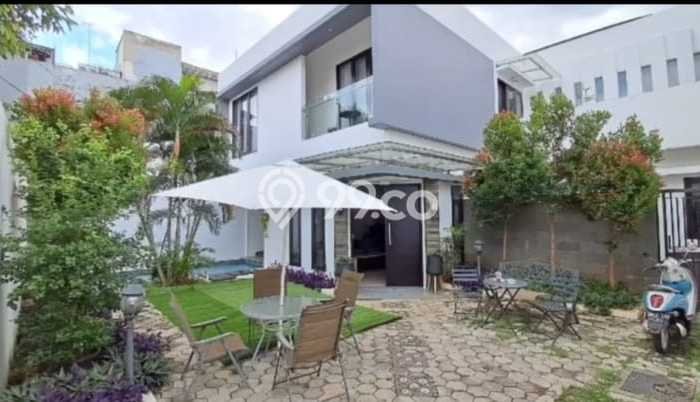 Rumah Luxury Modern Tanpa Renovasi di Mampang Jakarta Selatan Rumah Luxury Modern Tanpa Renovasi di Mampang Jakarta Selatan