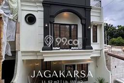 Dijual Rumah 4 Kamar Lokasi Ideal Bagus dan Strategis di Jagakarsa Dijual Rumah 4 Kamar Lokasi Ideal Bagus dan Strategis di Jagakarsa