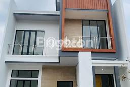 For Sale Rumah 4 Kamar Lokasi Ideal Nyaman dan Strategis di Marpoyan Damai For Sale Rumah 4 Kamar Lokasi Ideal Nyaman dan Strategis di Marpoyan Damai
