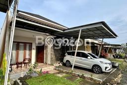 Jual Rumah Bagus Siap Huni LB 81m2 di Marpoyan Damai, Pekanbaru Jual Rumah Bagus Siap Huni LB 81m2 di Marpoyan Damai, Pekanbaru
