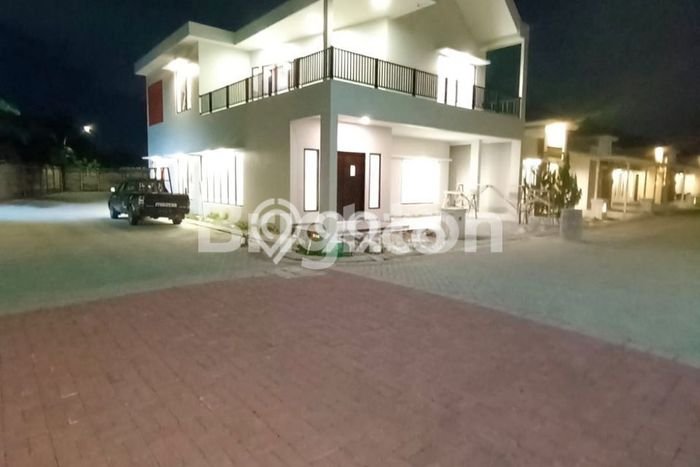 Hot Offer Hunian Mewah Ideal dan Luas di Bukit Raya, Pekanbaru Hot Offer Hunian Mewah Ideal dan Luas di Bukit Raya, Pekanbaru