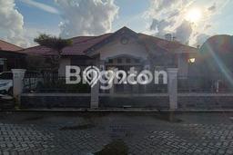 Jual Rumah Strategis Bagus Punya 4 KT di Marpoyan Damai Pekanbaru SHM Jual Rumah Strategis Bagus Punya 4 KT di Marpoyan Damai Pekanbaru SHM