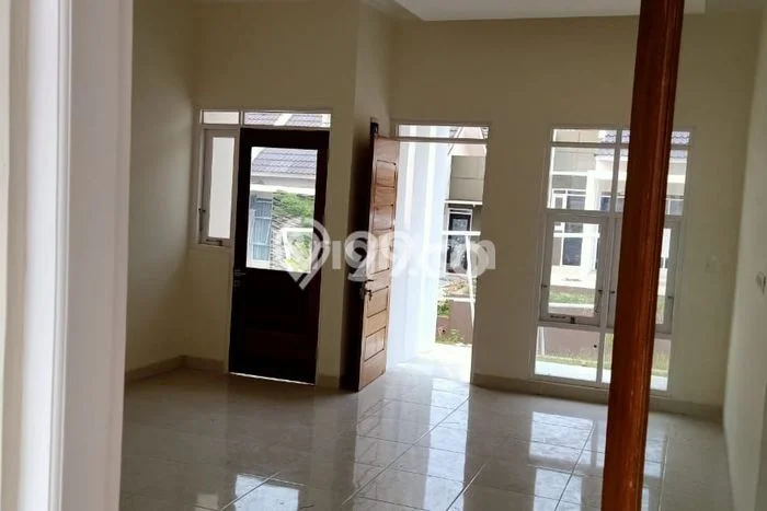SPECIAL PRICE! Rumah Asri di Tenayan Raya, LT 136m2m² Bangunan 55m2m² SPECIAL PRICE! Rumah Asri di Tenayan Raya, LT 136m2m² Bangunan 55m2m²