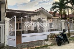For Sale Rumah 3 Kamar Lokasi Ideal Bagus dan Strategis di Tenayan Raya For Sale Rumah 3 Kamar Lokasi Ideal Bagus dan Strategis di Tenayan Raya