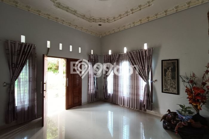 Dijual Cepat Rumah Favorit Siap Huni LB 218m2 di Tenayan Raya, Pekanbaru Dijual Cepat Rumah Favorit Siap Huni LB 218m2 di Tenayan Raya, Pekanbaru