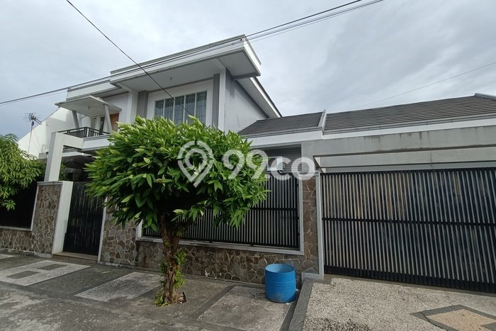 Rumah Modern Cantik 8 Kamar Bisa Langsung Pindah di Tampan Rumah Modern Cantik 8 Kamar Bisa Langsung Pindah di Tampan
