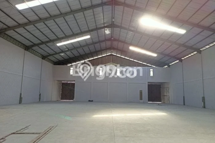 Gudang Disewakan Lokasi Tampan Pekanbaru Harga Spesial! Gudang Disewakan Lokasi Tampan Pekanbaru Harga Spesial!