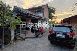 Tanah Dijual Lokasi Strategis di Pekanbaru dengan Luas 329m2 Tanah Dijual Lokasi Strategis di Pekanbaru dengan Luas 329m2