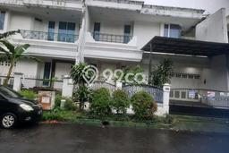 Ready to Use! Luxury House LT 370m2 Desain Modern di Srengseng Ready to Use! Luxury House LT 370m2 Desain Modern di Srengseng