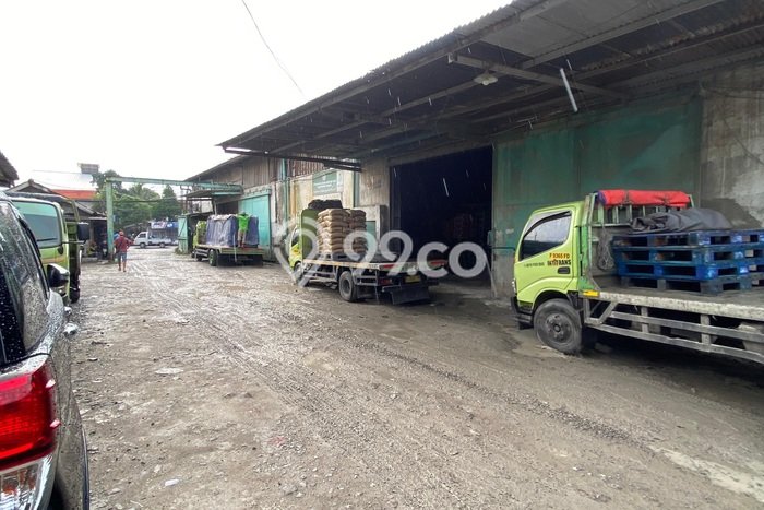 Unit Gudang Dijual di Bandung LT 4200m2 & LB 2000m2 Unit Gudang Dijual di Bandung LT 4200m2 & LB 2000m2