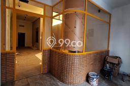 Ruko disewakan lokasi strategis Medan Maimun Medan 192m2 Ruko disewakan lokasi strategis Medan Maimun Medan 192m2