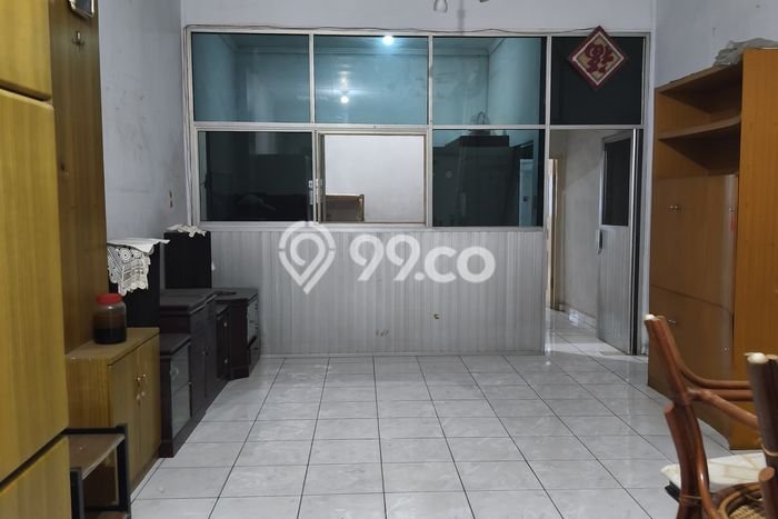 Unit Ruko disewakan di Medan Timur Medan dengan LT 80m2 / LB 240m2 Unit Ruko disewakan di Medan Timur Medan dengan LT 80m2 / LB 240m2