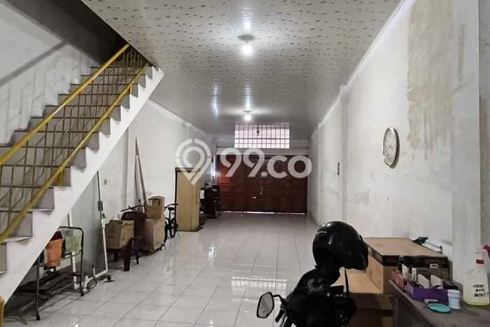 Ruko disewakan lokasi strategis Medan Area Medan 192m2 Ruko disewakan lokasi strategis Medan Area Medan 192m2