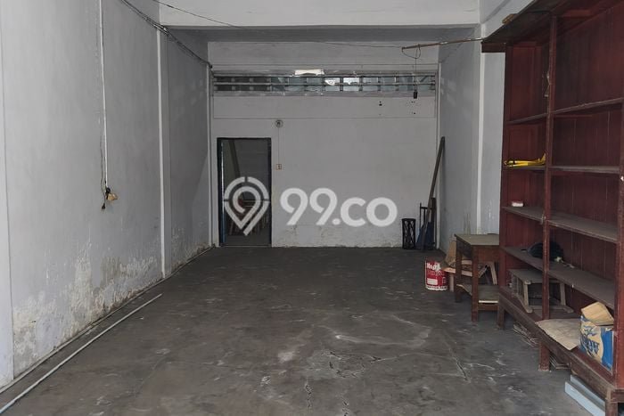 Unit Ruko disewakan di Medan Timur Medan dengan LT 80m2 / LB 240m2 Unit Ruko disewakan di Medan Timur Medan dengan LT 80m2 / LB 240m2