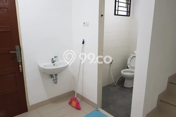 Disewakan Ruko Strategis di Medan Polonia, Luas 384m2m², Area Komersial, Jalan Bagus Disewakan Ruko Strategis di Medan Polonia, Luas 384m2m², Area Komersial, Jalan Bagus